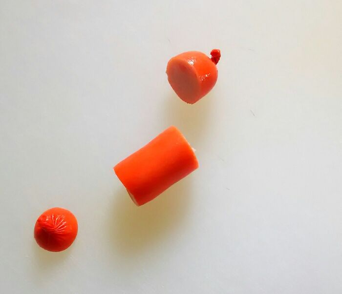 赤ウィンナーのサンタを作る