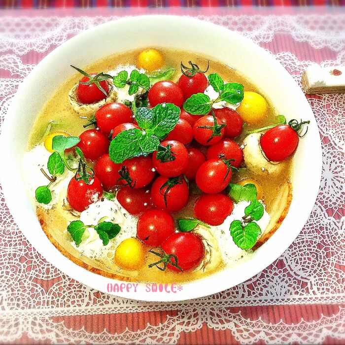 日清ラ王☆豚骨醤油味♪新発見！生クリームのデコレーションケーキ風ラーメン♡