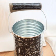 初心者さんにもお勧め!100均ブリキ缶をデコパージュでリメイク