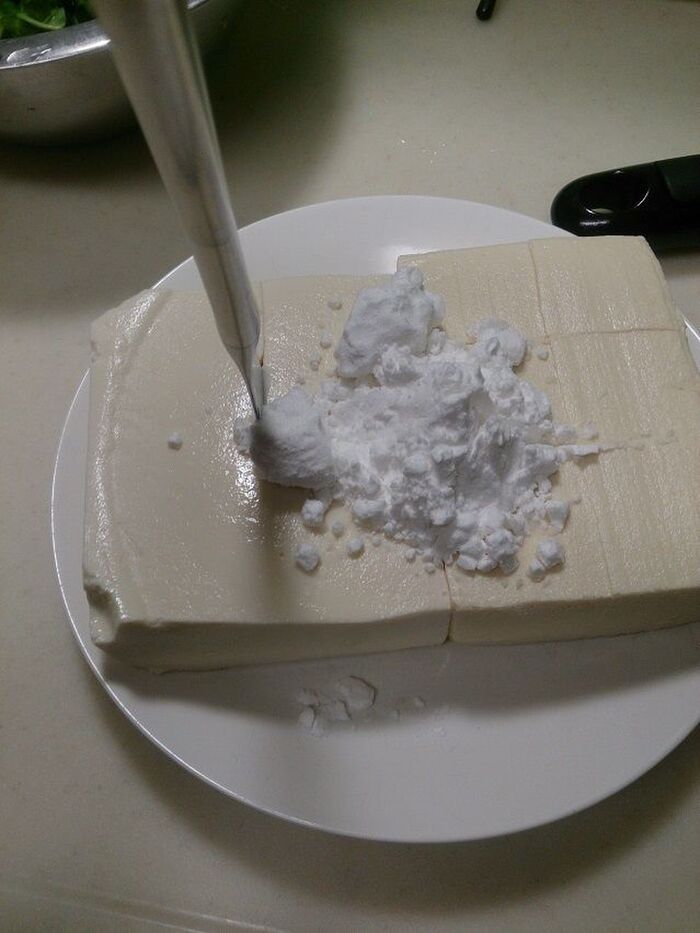 片栗粉をのせます