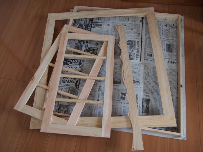 1、材料をカットして組み立てます