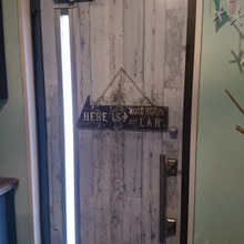 【リメイク】セリアのリメイクシートで!玄関ドアを明るく☆