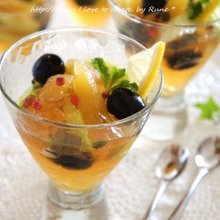 数の子のレモンミントオイル漬けのゼリー寄せ