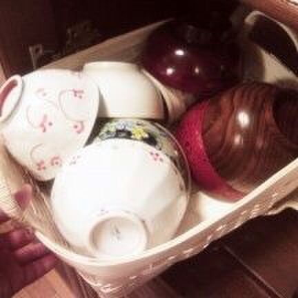 飯碗・汁碗は一度取り出せる仕組みで作業効率アップ