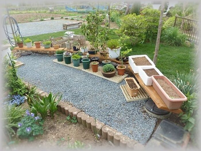 天然木無垢板で造る花置台