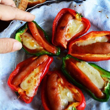 無限に食べたくなる!?ソーセージ肉詰めピーマンカップ
