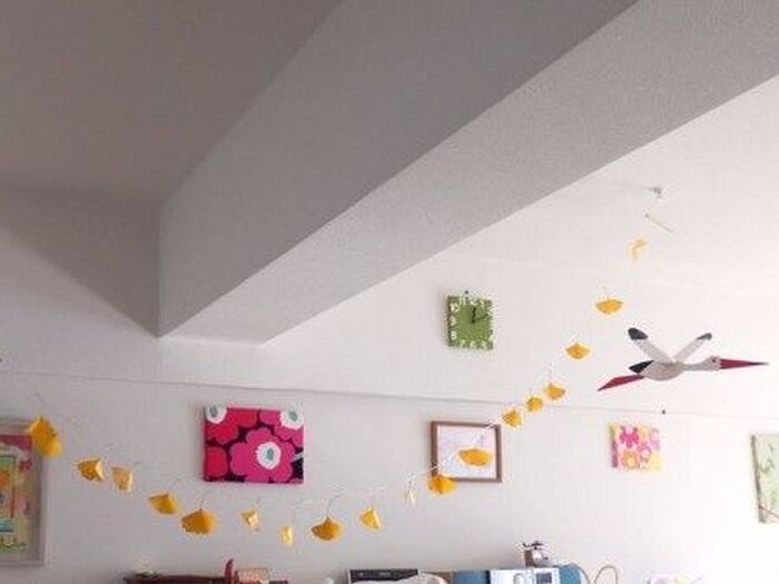 ギャラリーの様に飾るリビング