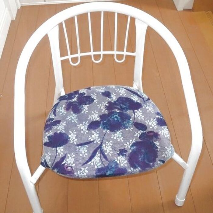 汚れてしまった子供用イス リメイクして再利用