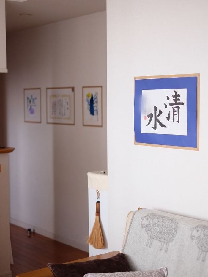 賃貸でもOK!子どもの作品を額に入れて飾る簡単な方法