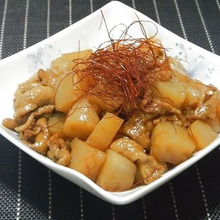 圧力鍋で簡単・ヘルシー★鶏皮とこんにゃくのピリ辛煮