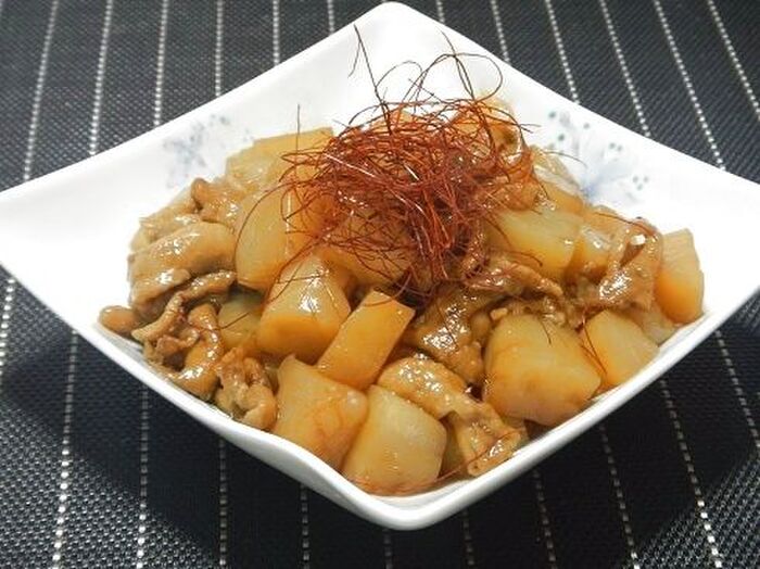 圧力鍋で簡単・ヘルシー★鶏皮とこんにゃくのピリ辛煮