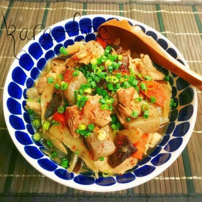 旨みたっぷり居酒屋風♡鶏と根菜のほっこり煮込み