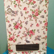 白物家電が嫌でダイソーグッズを使ってファンヒーターをデコパージュ❣️