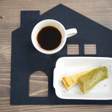 買って敷くだけでカフェ気分!