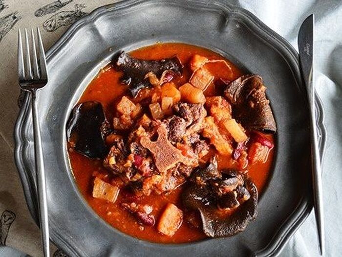 お皿に盛り付けます