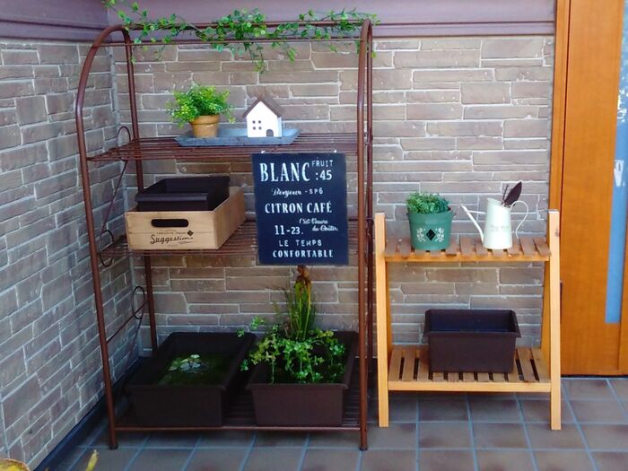 色数を限定することでスッキリ見せる