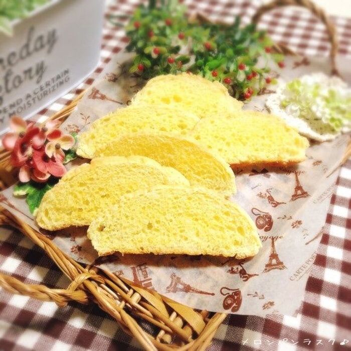 10分焼くだけ!!メロンパンで簡単ラスク♪
