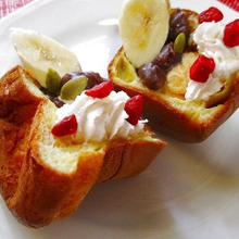 餡とホイップ!アイス入りモコモコポップオーバー♪