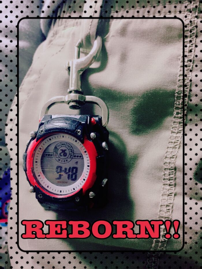 バッグの肩紐を使って、壊れた子供の腕時計をリメイク♪お気に入りアイテムに!