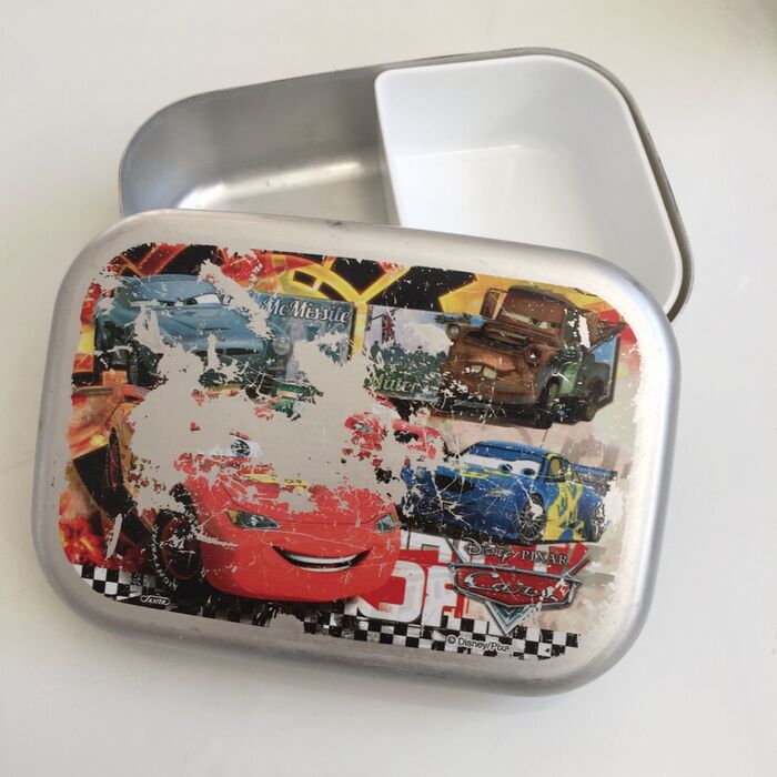 材料1:ランチボックス