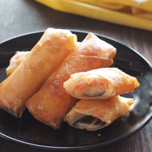 調味料不要♪なすとスモークサーモンとチーズの春巻き