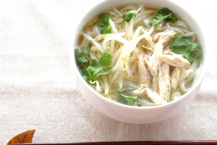 鶏ガラスープの素を使ったレシピ35選。簡単＆おいしいスープやおかず、おつまみも！