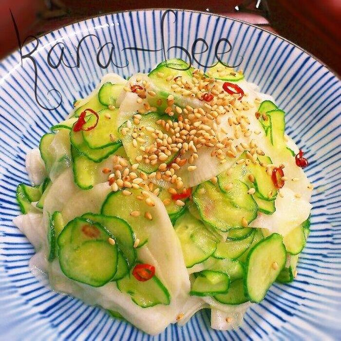 簡単ウマい♡ピラピラ大根とキュウリの中華風浅漬け
