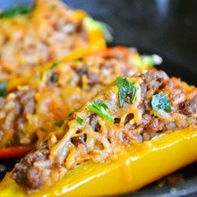 【ミニミニ♫カラフルパプリカの肉詰め♫】