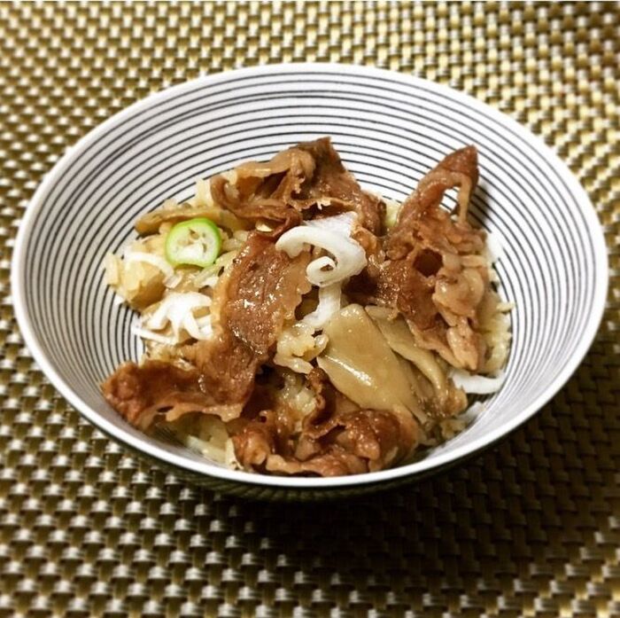 【仕込み3分】あまった焼き肉のタレで作る炊き込みご飯が美味しすぎる♡