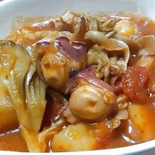 圧力鍋で作る★やわらかタコのトマト煮