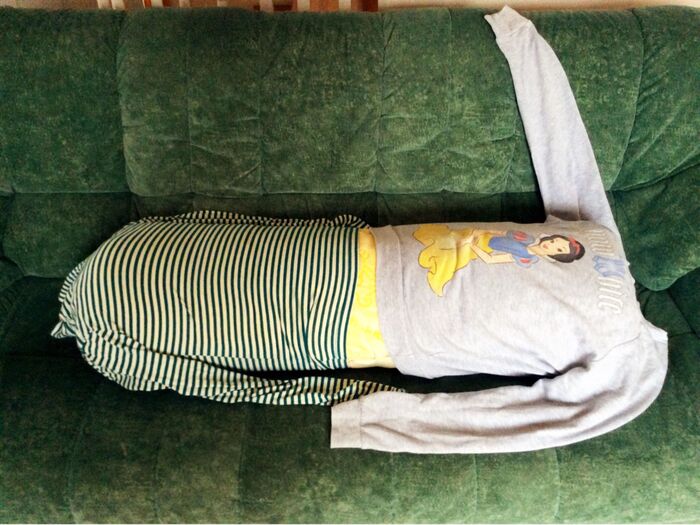 裾を 合わせて 布団に 着せます♪