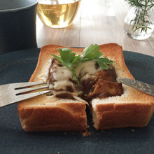 厚切りカレーグラタントースト