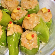 圧力鍋で加圧1分!肉汁たっぷり「ピーマン丸ごとシューマイ」のレシピ