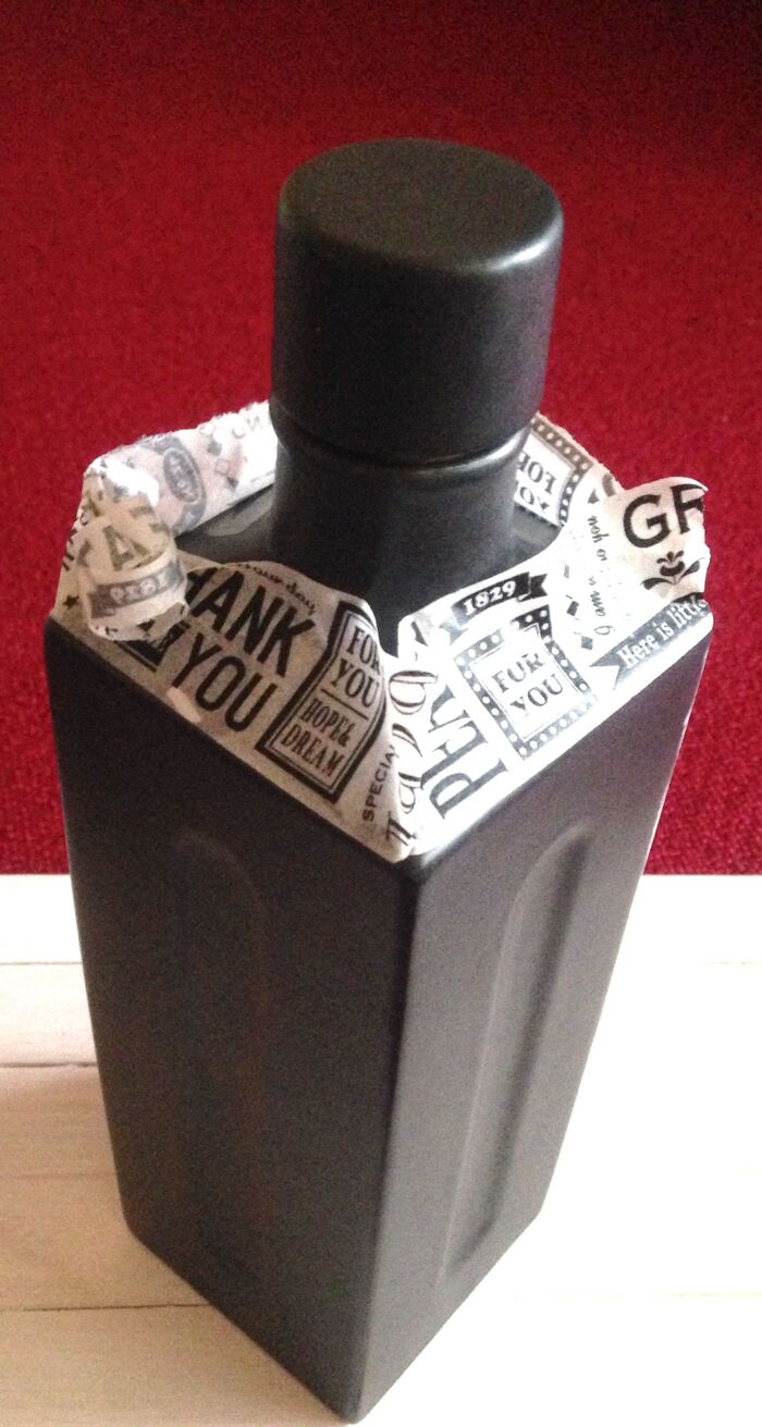 元のボトルです。