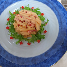 ヤーコンとパプリカのピンクマヨ和えサラダ