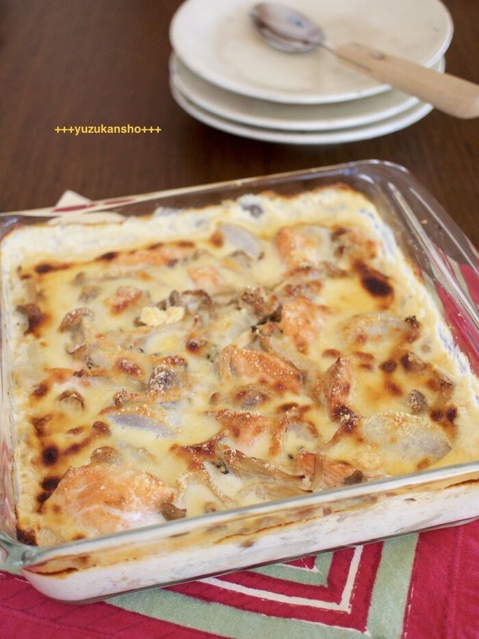 ご飯にも合う 鮭と里芋の味噌グラタン