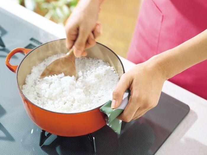 意外に簡単!鍋でご飯を炊く方法