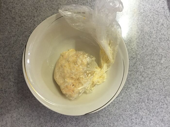 残ったら深皿に入れて