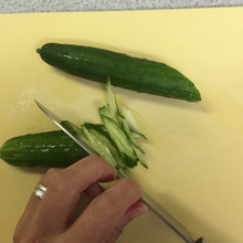 斬新!簡単!キュウリの千切り