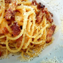 とろ~り卵が絡む♪我が家のカルボナーラ