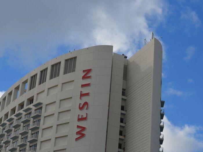 まず、グアムを堪能するなら、サービスが充実したホテルを!