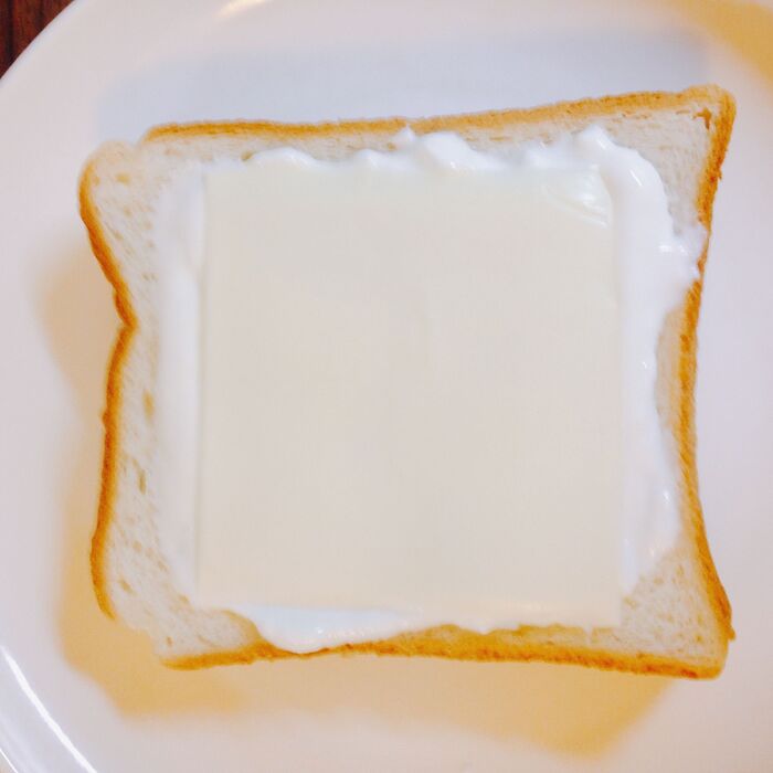 チーズをのせる