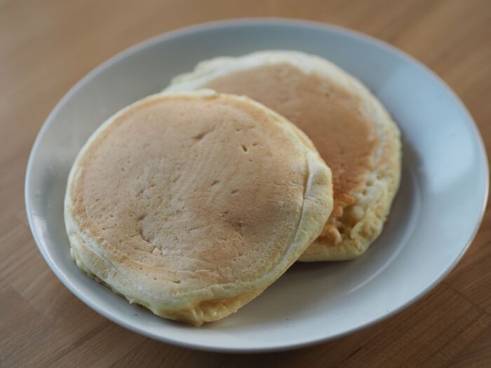 【比べてみた】ホットケーキにちょい足しするならコレ!さらにモチモチ食感に♪