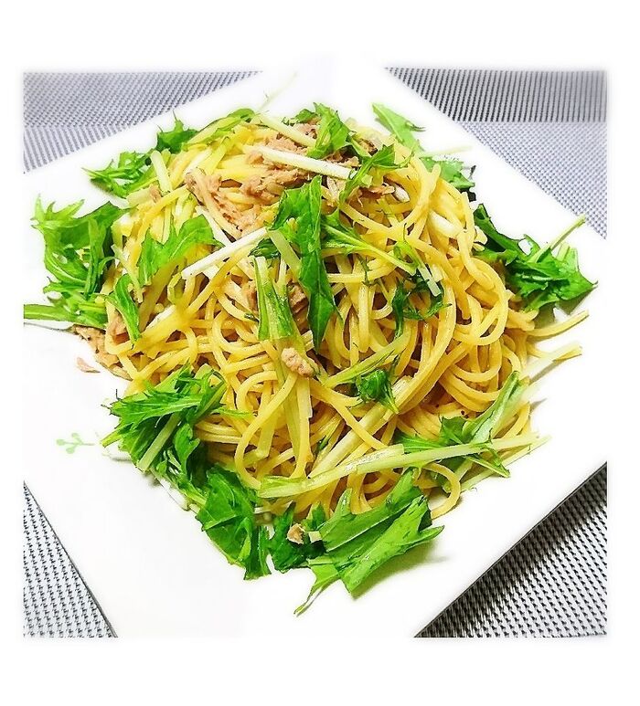 サラダ水菜とシーチキンのオイル醤油パスタ
