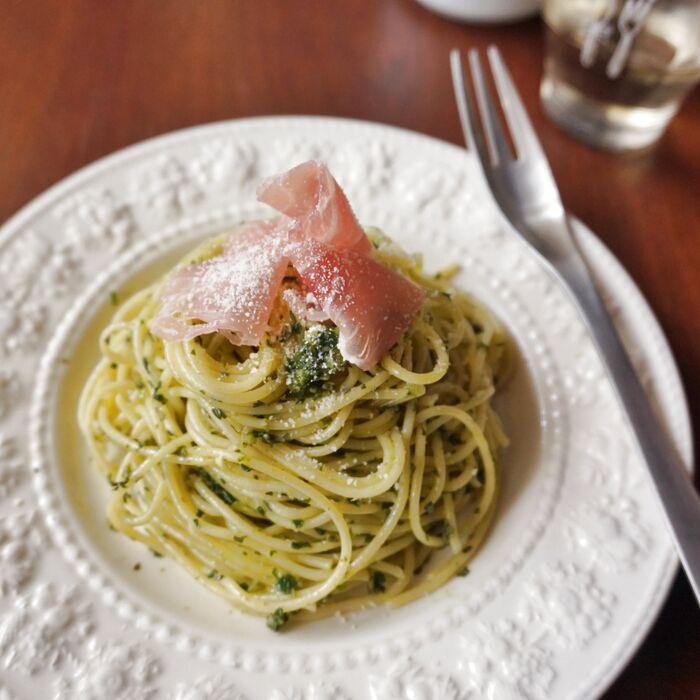 パスタを茹でて、和えるだけ!