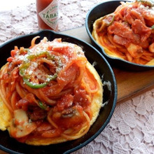 スキレットでカフェ風♡ナポリタンのオムレツ風!