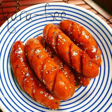 お弁当におつまみに♡スパイシーソース照り焼きウインナー