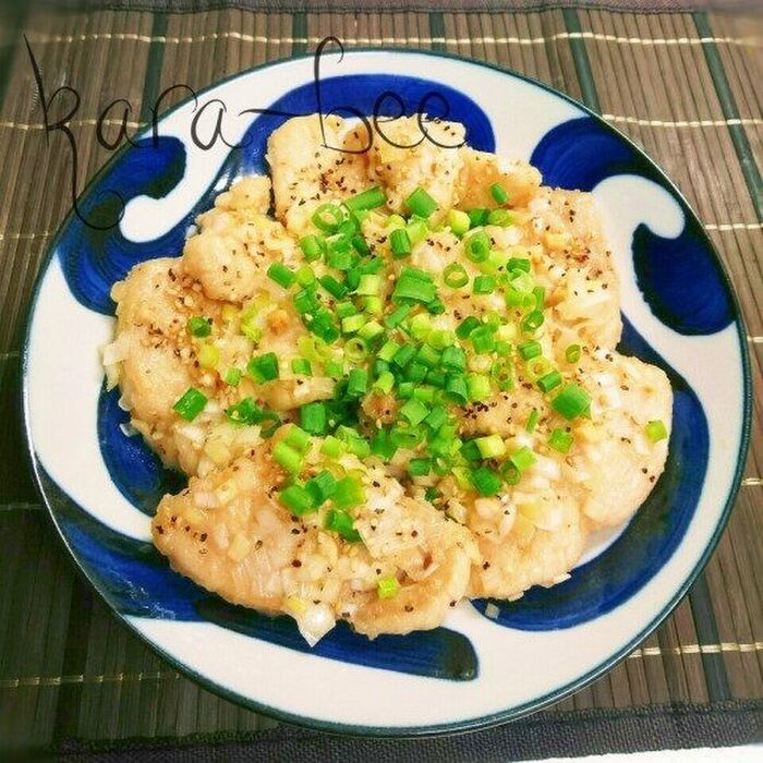 むね肉で節約♡やわらかマヨ鶏のガーリックネギ塩レモン