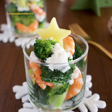 ブロッコリーとエビのクリスマスツリーサラダ かぶドレッシング