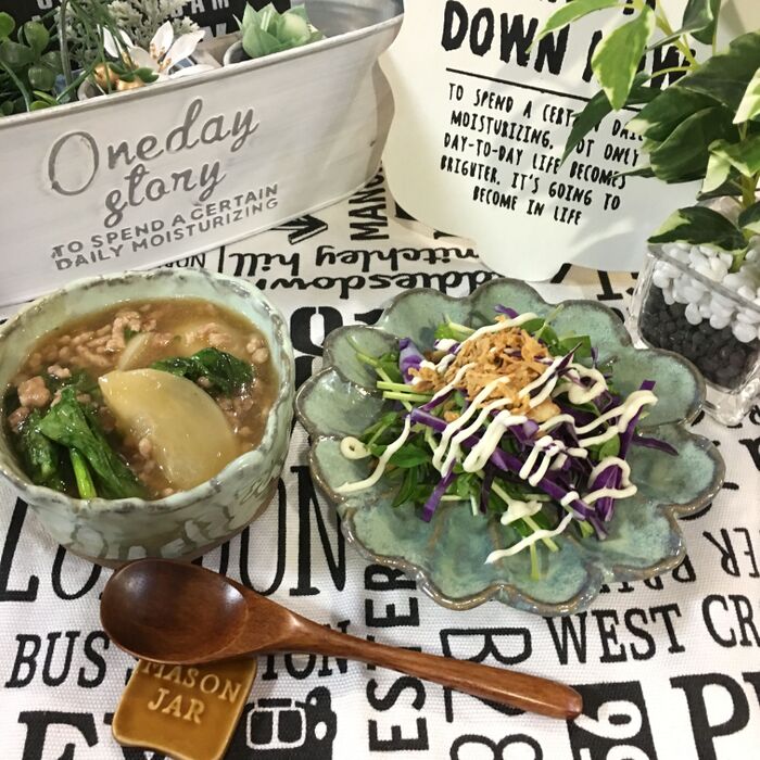 簡単♡紫キャベツと豆苗のシャキシャキサラダ〜初陶器作りもご紹介!